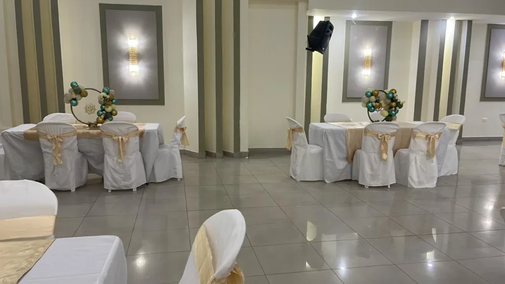 Salón auditórium del Colegio de Médicos del Guayas