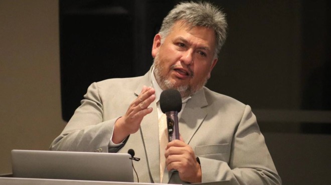 Dr. Héctor Rosero