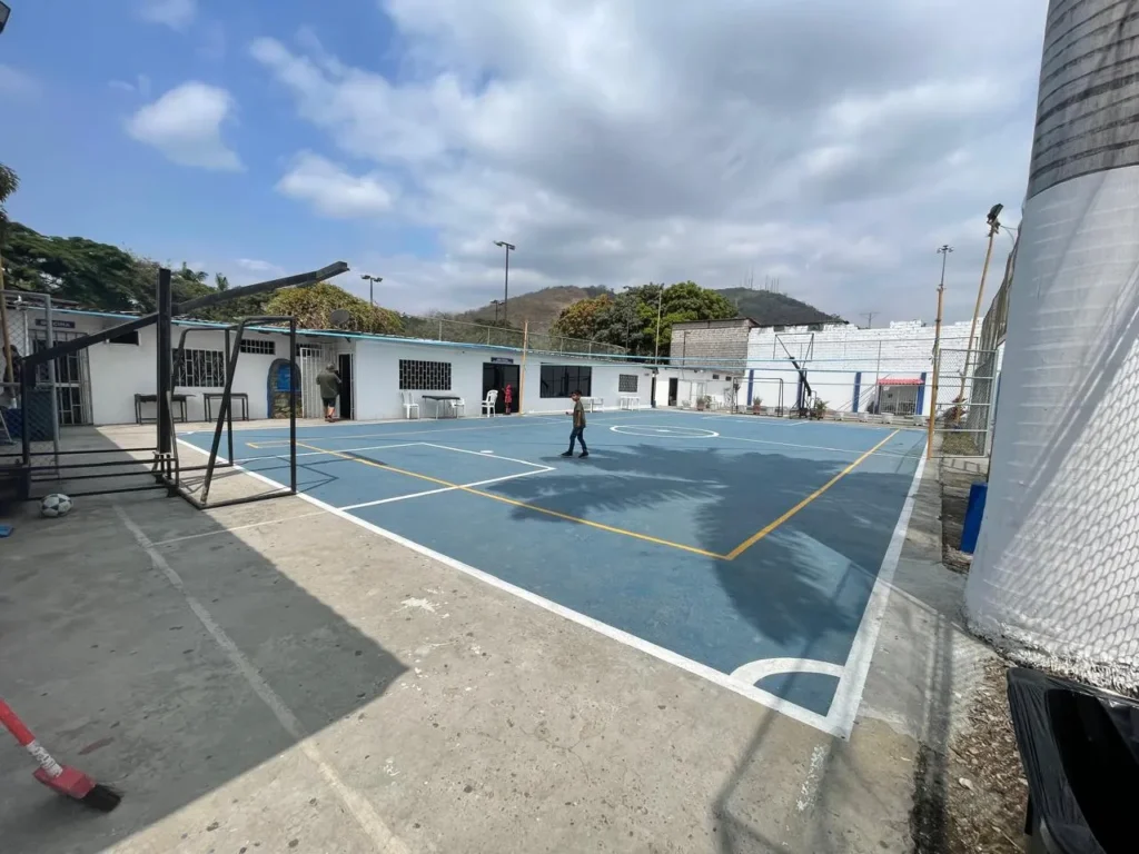 Cancha múltiple del complejo CMG